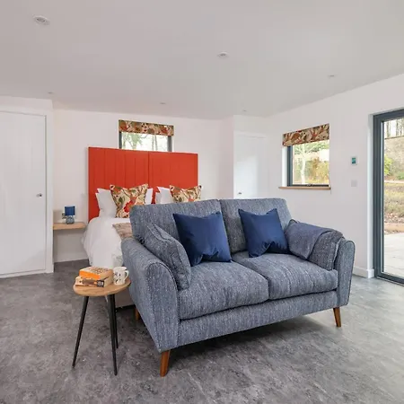 Shepherds Retreat Hutton John In A Walled Garden In A Rural Setting Only 10 Minutes For Ullswater بيت للعطل