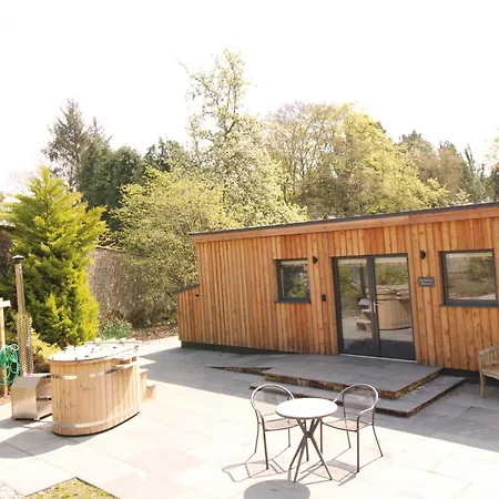 Vakantiehuis Shepherds Retreat Hutton John In A Walled Garden In A Rural Setting Only 10 Minutes For Ullswater *